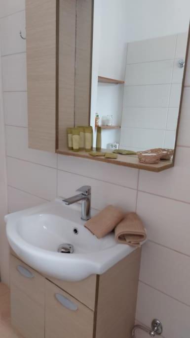 Old Port View Apartment, Διαμέρισμα Στο Κέντρο 2 Υπνοδωματίων Corfu  Luaran gambar
