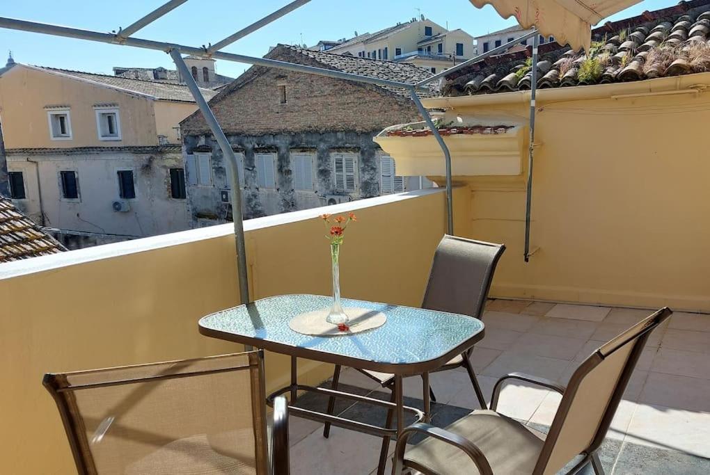 Old Port View Apartment, Διαμέρισμα Στο Κέντρο 2 Υπνοδωματίων Corfu  Luaran gambar